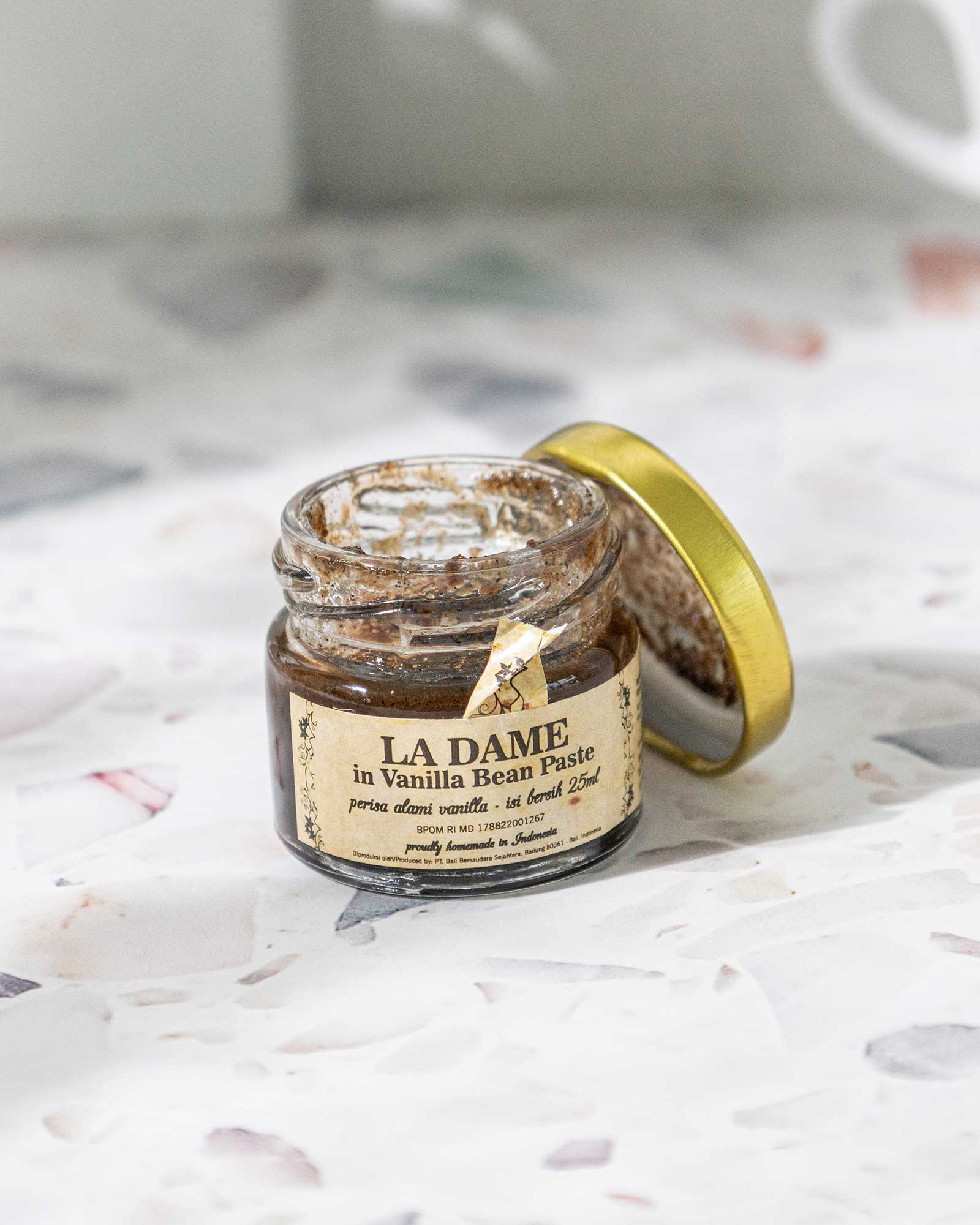 La Dame in Vanilla - Halal 